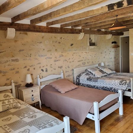 Domaine De La Rue Bed & Breakfast La Berthenoux Exterior photo